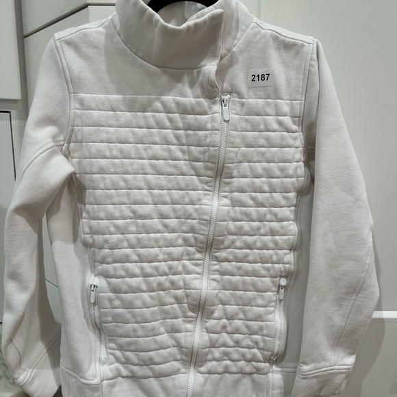 (2187) LULULEMON FLEECE BE TRUE Sz P2P=20" - Picture 6 of 8